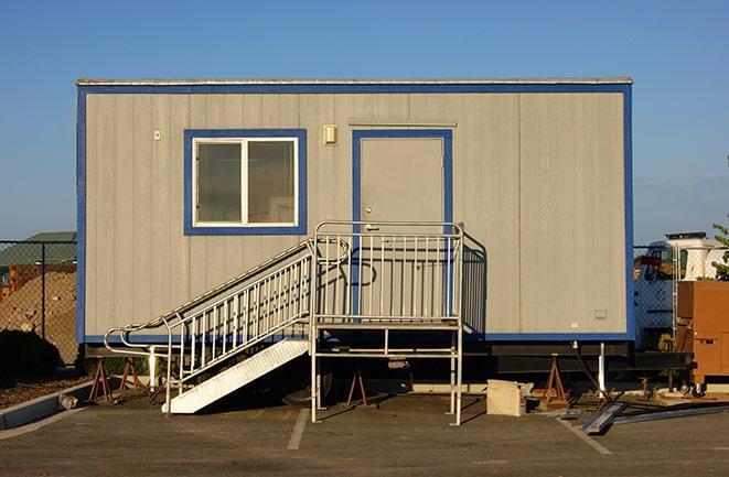 portable work trailers for job site management